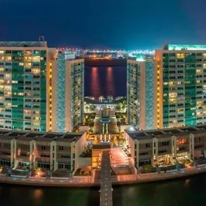 Luxury Private Sea View Абу-Даби